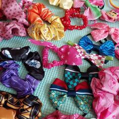 髪飾り　シュシュなどの画像