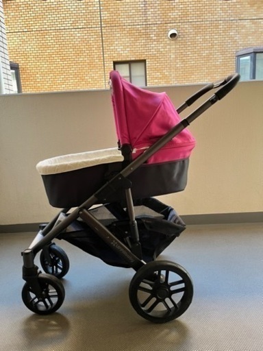 【2/24まで取引可能な方優先】　アメリカブランド　高級人気ベビーカー　アッパベビー
