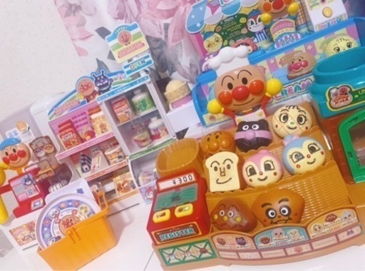 アンパンマン ? おもちゃ 3点セット 美品 パン屋さん アイス コンビニ
