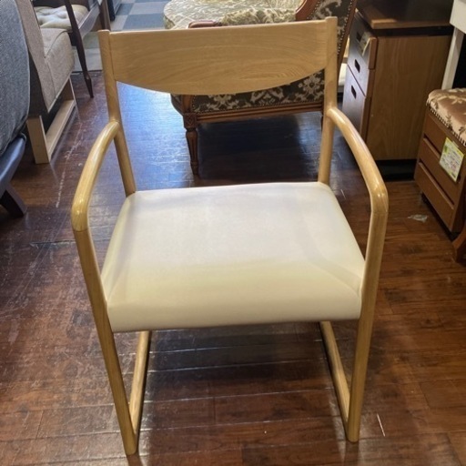 2/22値下げしました！?北欧風?コトブキ家具 ダイニングチェア?天然木?ゆったり? NO.616