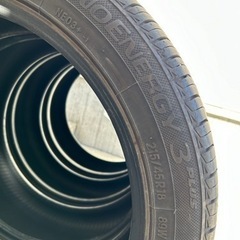 215 45R18 4本　バリ溝の画像