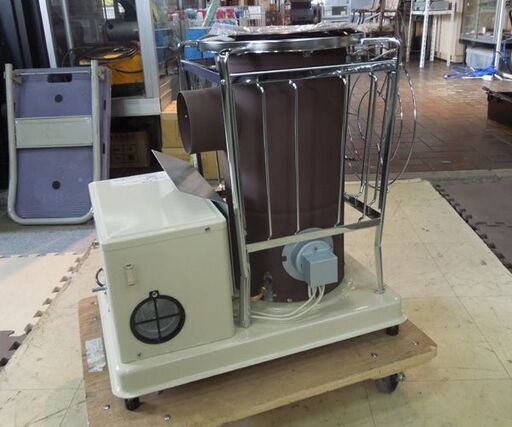開封未使用保管品 サンポット 石油暖房機 KSH-10BS-K6 I 2015年製 中央設置型 煙突ストーブ 木造16畳/コンクリート26畳 札幌市 新道東店