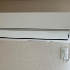 引っ越しのため、エアコンお譲りいたします。