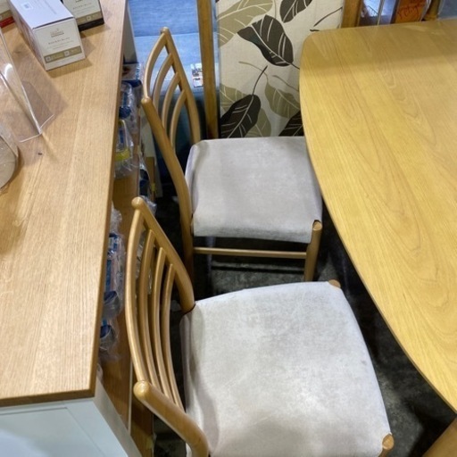 《これを探してた》ダイニング4点セット　テーブル　机　デスク　table