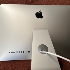 iMac 21.5インチ 3GHZ メモリ8GB HDD1TBの画像