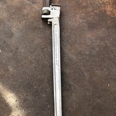 値下げ。パイプレンチ　900mm くわえ口の幅約15cm