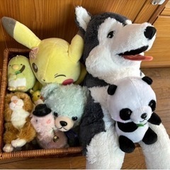 ぬいぐるみたくさん(カゴ付き)