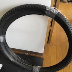 マウンテンバイク　ブロックタイヤの画像