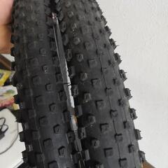 マウンテンバイク　ブロックタイヤの画像