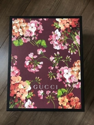 GUCCIの箱