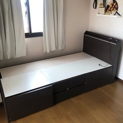 訳あり　ニトリ  収納付き　シングルベッド
