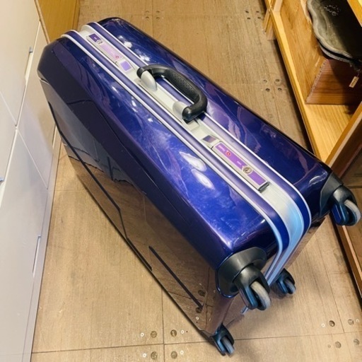 《売約済》【武蔵小山店】  イノベーター　innovator キャリーバッグ　スーツケース　北欧　77L 大型　大きい　トランク　ケー