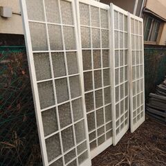 (お話し中)【扉堂】カワイイ木製建具お譲りします。