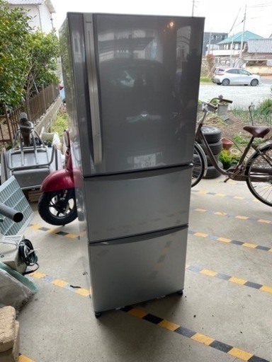 東芝　340L  11年製冷蔵庫。