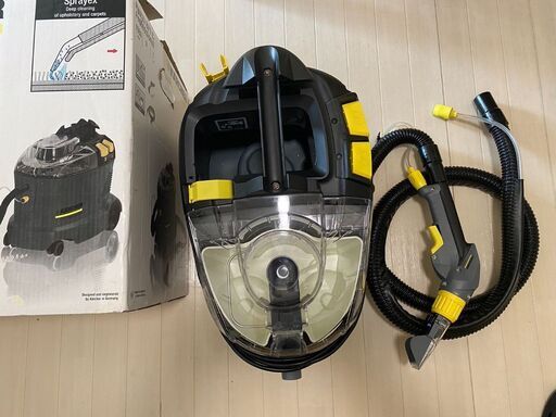 【超美品】引取限定　ケルヒャー(Karcher)業務用カーペットリンスクリーナー PUZZI 8/1C