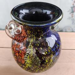 ガラスの花瓶の画像