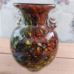 ガラスの花瓶の画像