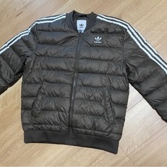 adidas ダウン　Lサイズ　ほぼ新品
