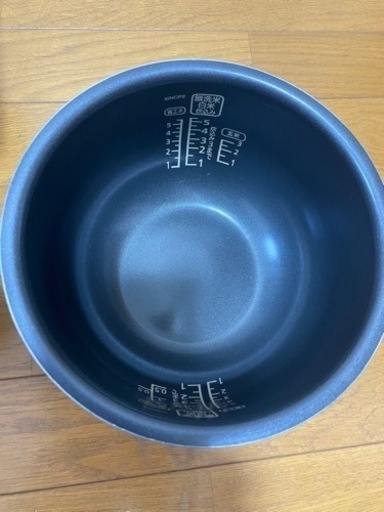 2018年製❄️ アイリスオーヤマ 炊飯器 IH式 5.5合 大火力 絶品ごはんJRC-1B50-BK (0214c)