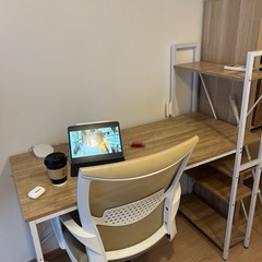 0円！3/2まで　デスク　白基調　