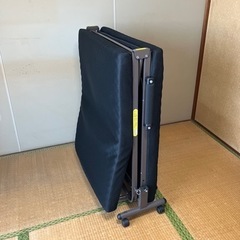 （お取引予定者確定）折りたたみベッド　シングル　美品　ニトリ