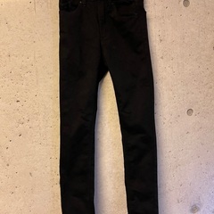無料！明日まで！黒スキニーXS