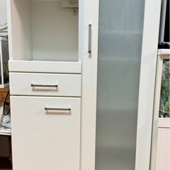ニトリの食器棚の画像