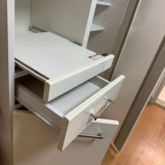 ニトリの食器棚の画像