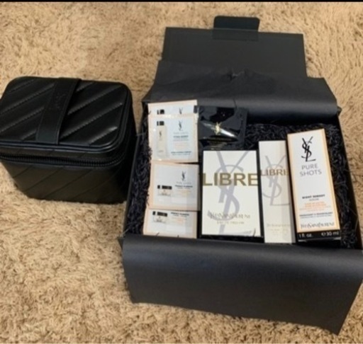 未使用　イブサンローラン