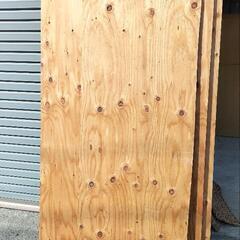 【２月引取希望】単管、杭、クランプ、ベニヤ板の画像