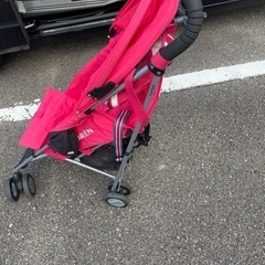 マクラーレン　ファミリア　ベビーカー　トライアンフの画像