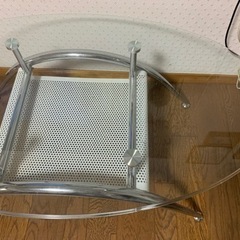 ガラステーブル