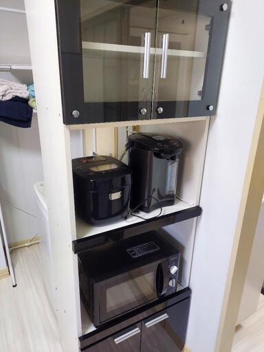【商談中】白黒食器棚