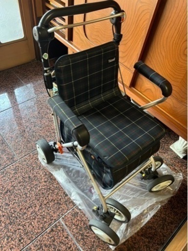 幸和製作所　シルバーカー　