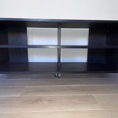 IKEA TV台 BENNO
