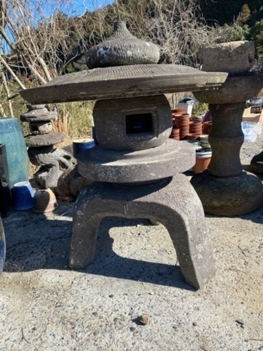 【お取引完了】【中古】石灯篭　和風　お庭にどうでしょうか？