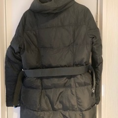 ZARA 長め　レディースダウンコートの画像