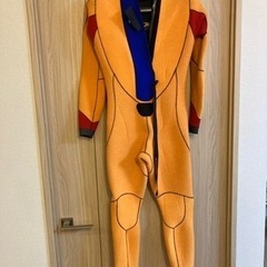 セミドライスーツ　SHARK メンズMB 中古　ウェットスーツの画像