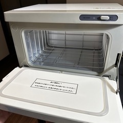 タオルウォーマー TW-7F ホワイト 前開き 7.5L ホットキャビ おしぼり蒸し器 タオル蒸し器 タオルウオーマー ホットボックス 業務用 ホットキャビネット の画像