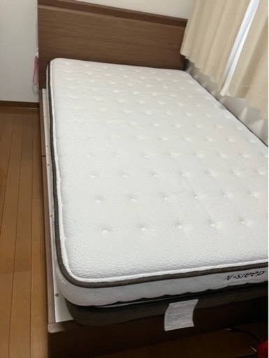 シングルベッド　引き出し付き