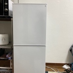 【新生活にどうぞ！！】　冷蔵庫（冷凍庫付き、使用1年未満）