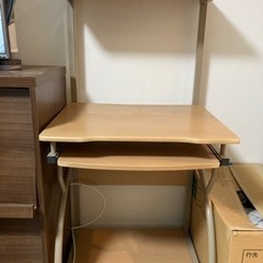 【先着順】PCデスクの画像