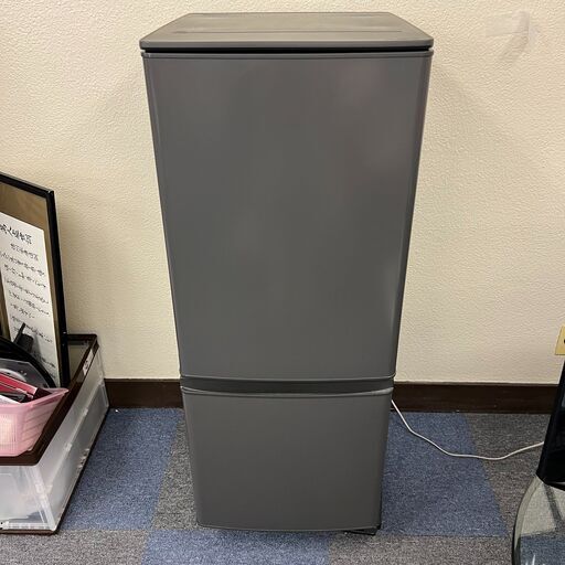 【稼動品】三菱 MITSUBISHI 三菱冷凍冷蔵庫 冷蔵庫 MR-P15G 2022年製 146L 35kg 可変式 家庭用 家電 グレー  中古