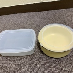 大きめタッパー 2個