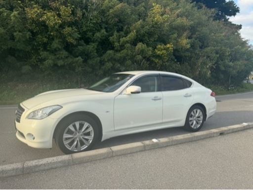 日産　フーガy51  2500cc  タイプP  セダン