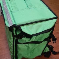 ウーバーイーツのリュックの画像