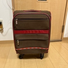 キャリーケース　スーツケース　