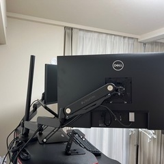 モニターアームの画像