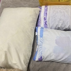 3月に処分 無印の羽毛枕 蕎麦殻枕 差し上げます。