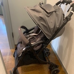 コンビ　Combi ベビーカーAB型